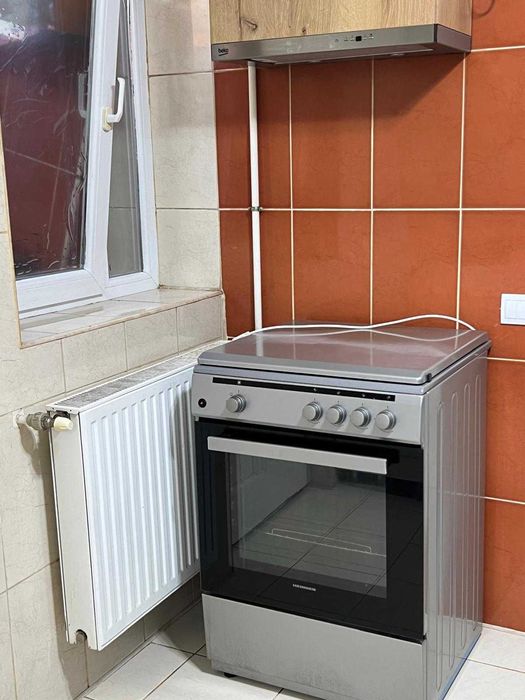De inchiriat casa pe parter, 2 camere, renovata integral, sector 5 .