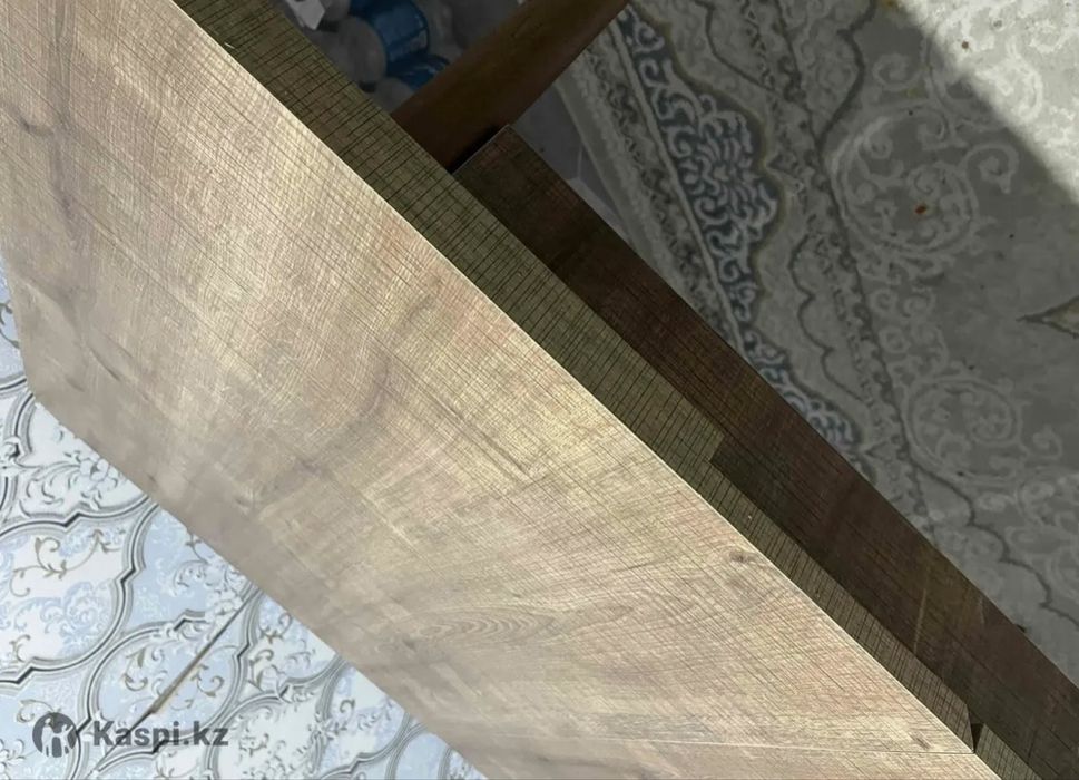 Продам стол в отличном состоянии