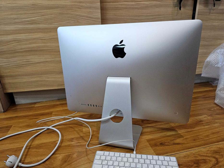 Продаю iMac 21.5" Retina 4K (2019)
