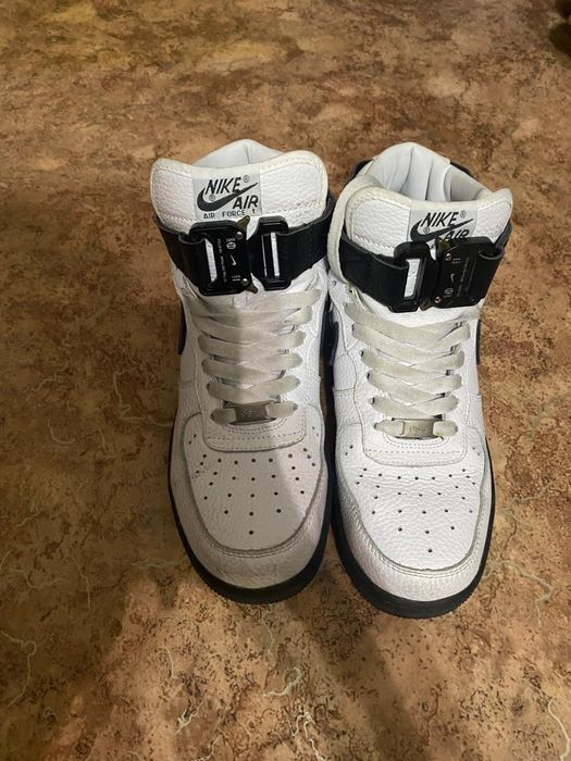 Обувь крассовки.б.у