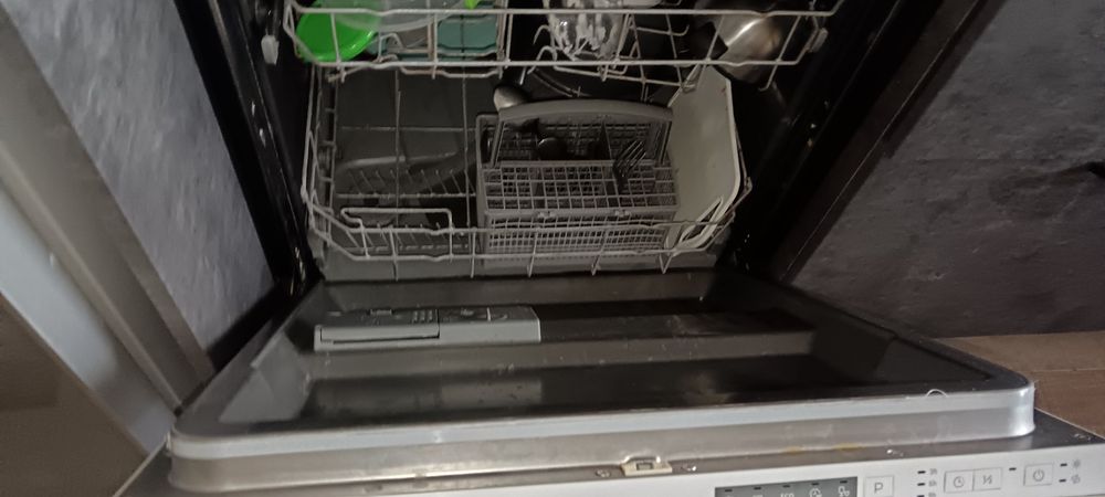 Посудомойка  Midea