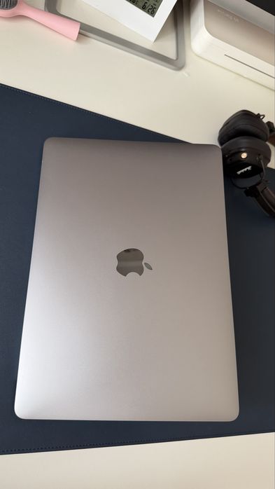 Macbook Pro 13-inch, 2017