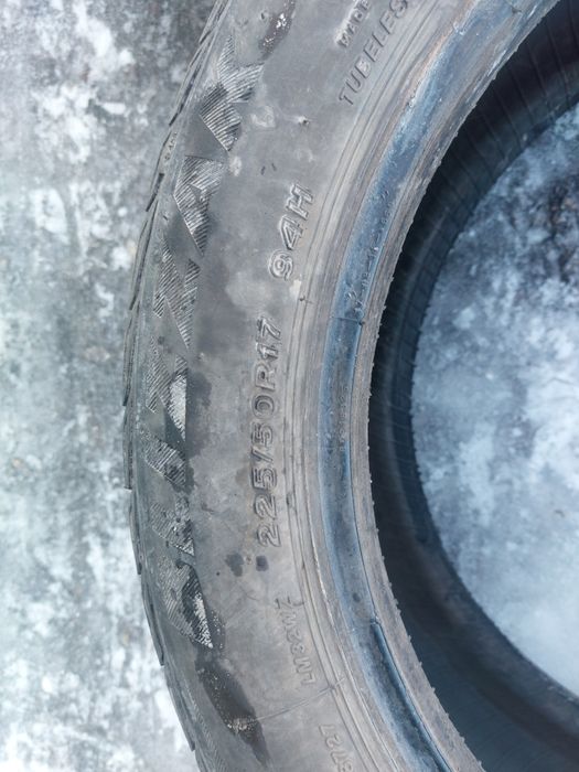 Продам 2 баллона липучки