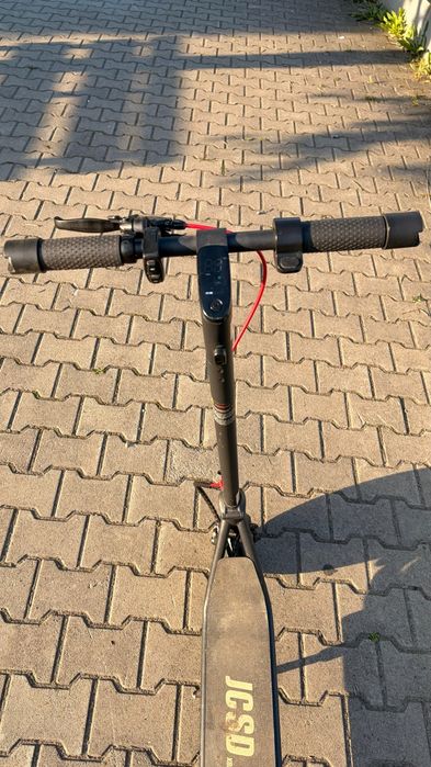 Vând trotinetă electrică JCSD X 8 PRO