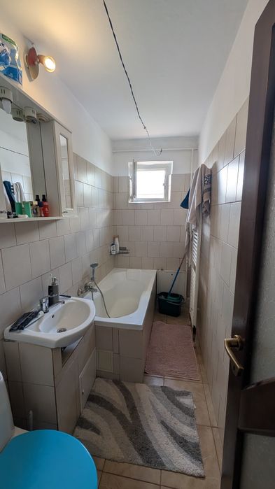 Închiriez apartament 2 camere semidecomandat proprietar