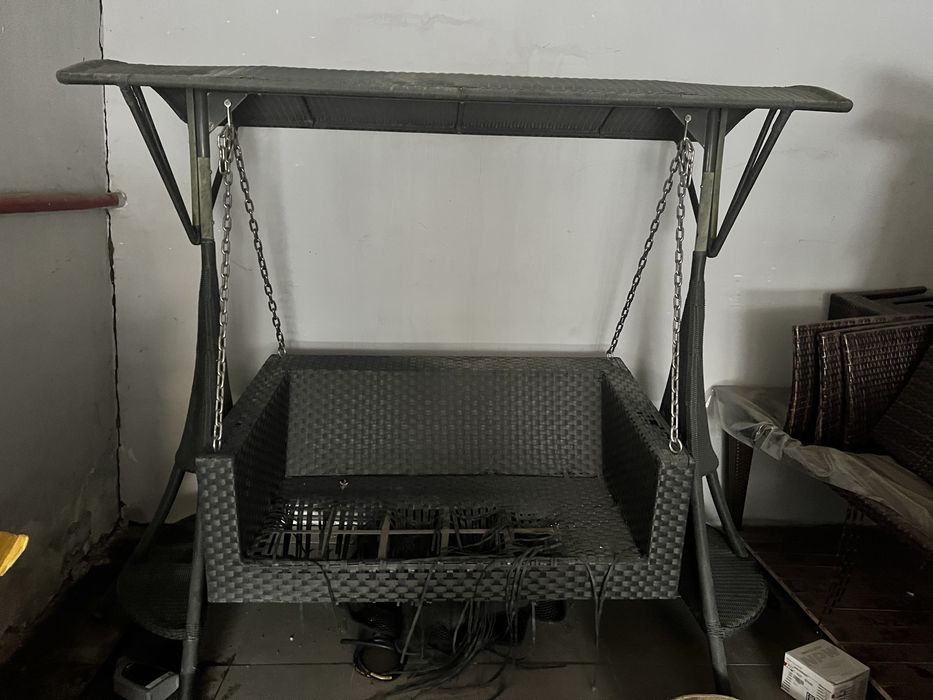 Ротанговая качеля