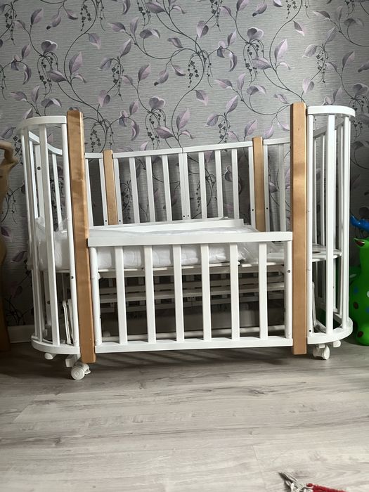 Продам детскую кроватку