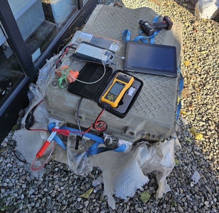 Reparatii Baterie hybrid peugeot 3008, 508 acumulator hybrid Peugeot