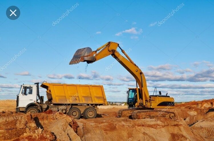 Услуги грузоперевозок, экскаваторов и фронт погрузчиков