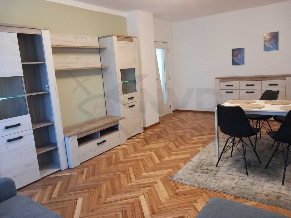 Дава се под наем Тристаен апартамент в Варна, Базар Левски - 88 кв.м за 623.22 € - Снимка #1