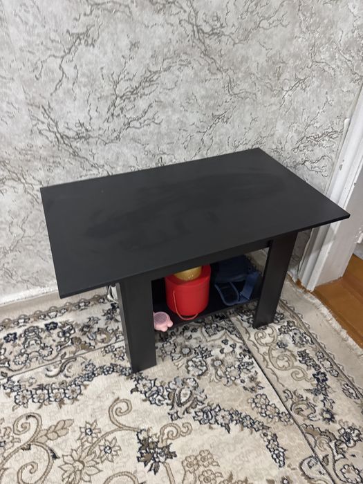 Журнальный столик