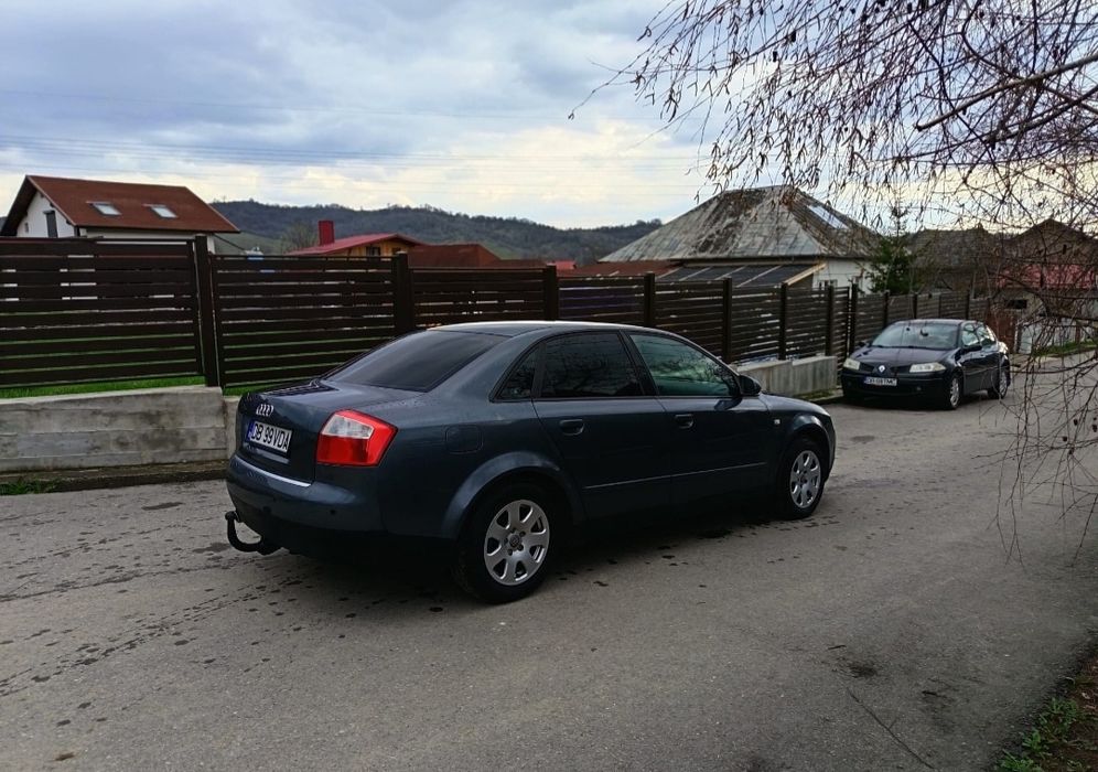 Audi A4 2002 1.6 Benzină – 250.000 km – Îngrijită, elegantă și gata de drum!