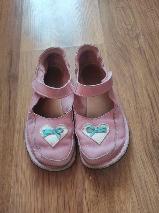 Боси обувки различни марки и модели