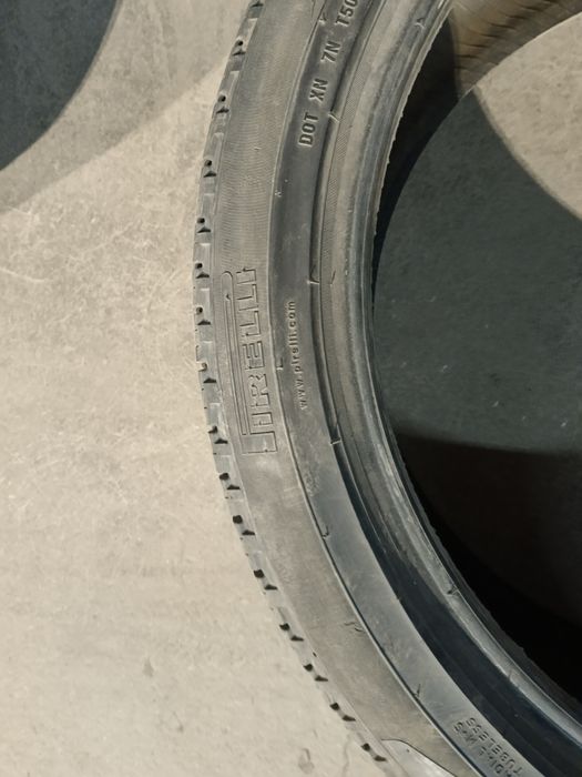 Шины летние 275/40R22