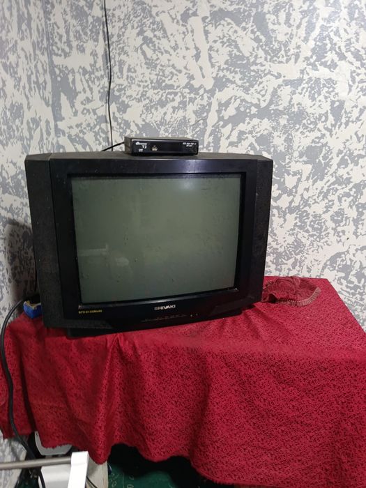 Televizor sotiladi shivaki holati yaxshi