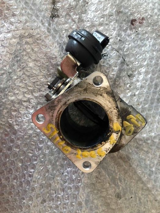 clapeta acceleratie 1.9 jtd  fiat stilo 2006
