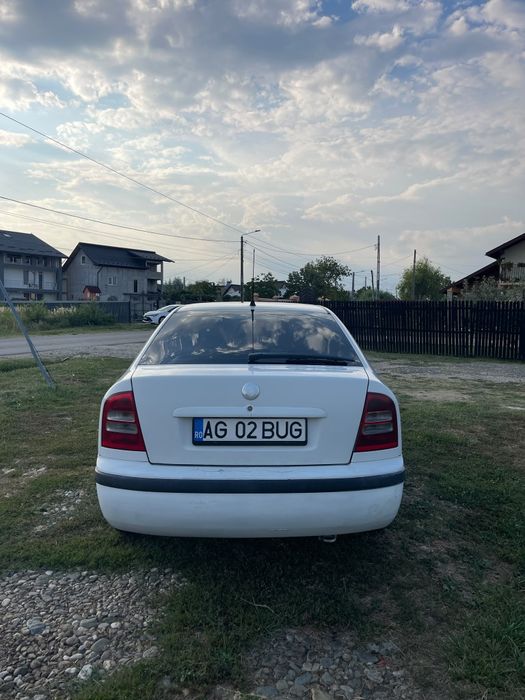 Vând Skoda Octavia   1   1,9  ALH 2005
