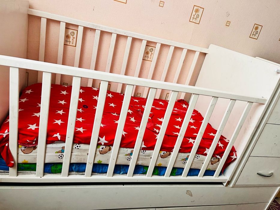 Манеж-кровать детский