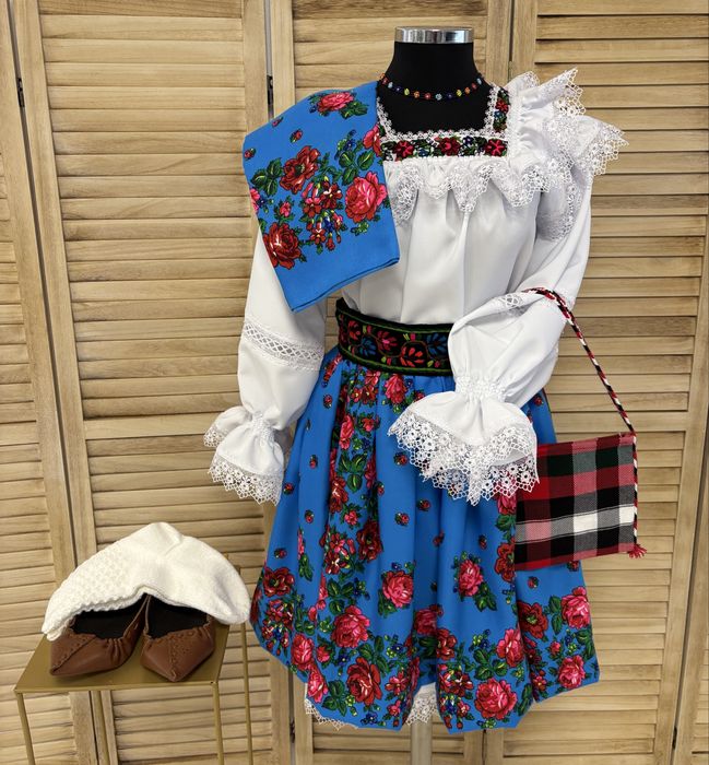 Set complet costum traditional de Maramures pentru femei