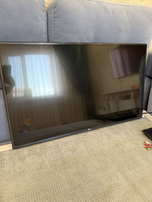 Продам телевизор LG