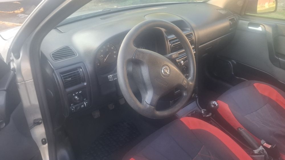 Opel astr G 2002