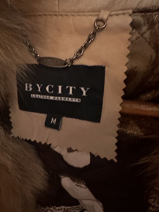 Haina  piele cu blana vulpe