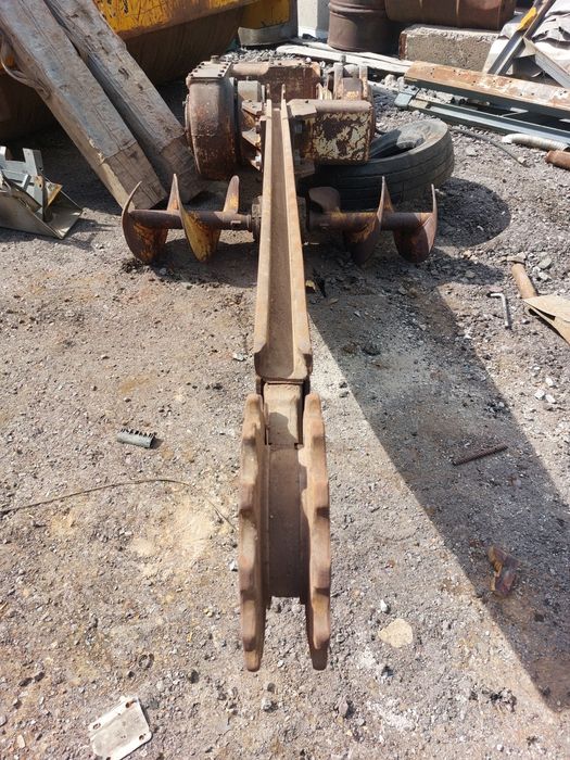 Продаётся траншекопатель эц1800,эцу150,  цепь ширина  250,270,300мм