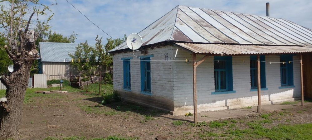 Тез арада Үй сатылады.