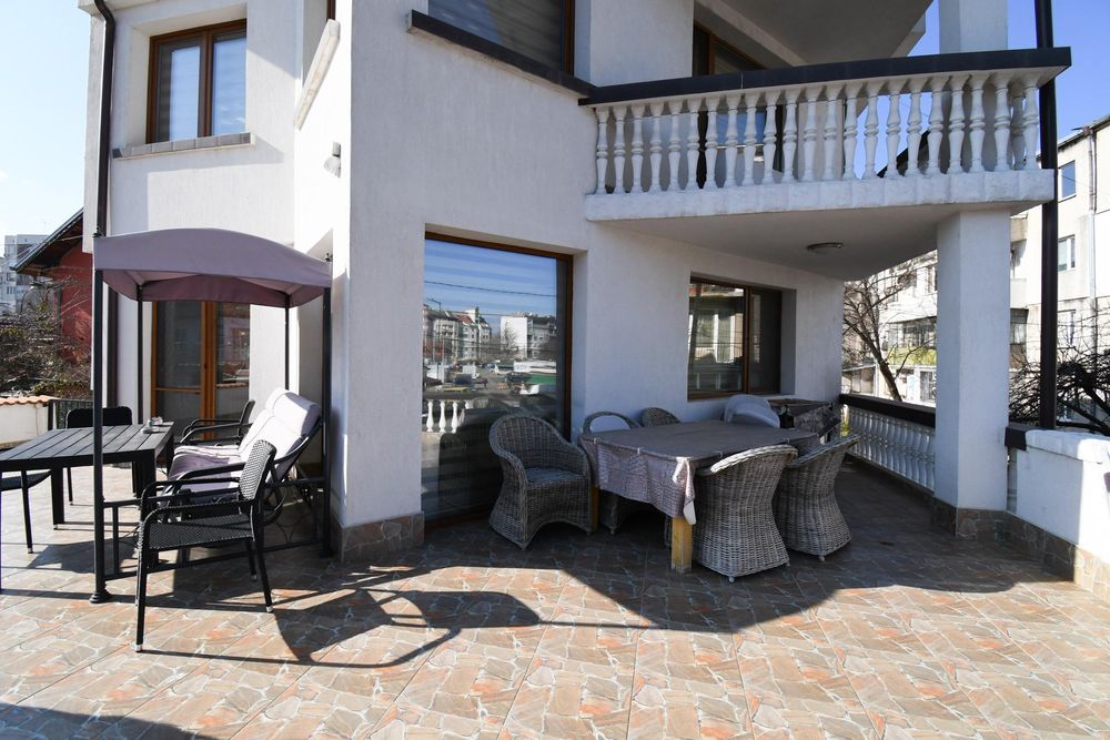 Етаж от къща, под наем, ж.к Надежда 4