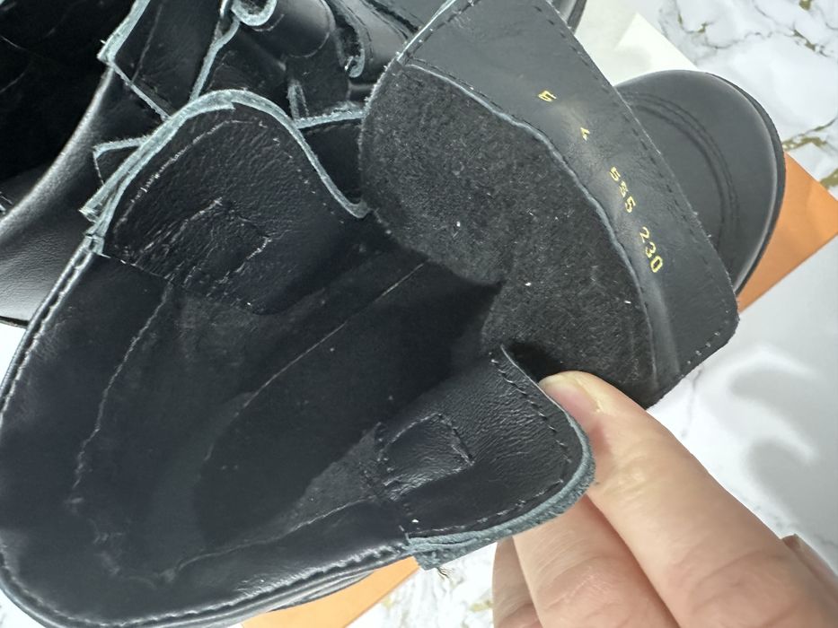 Продаю осение ботинки