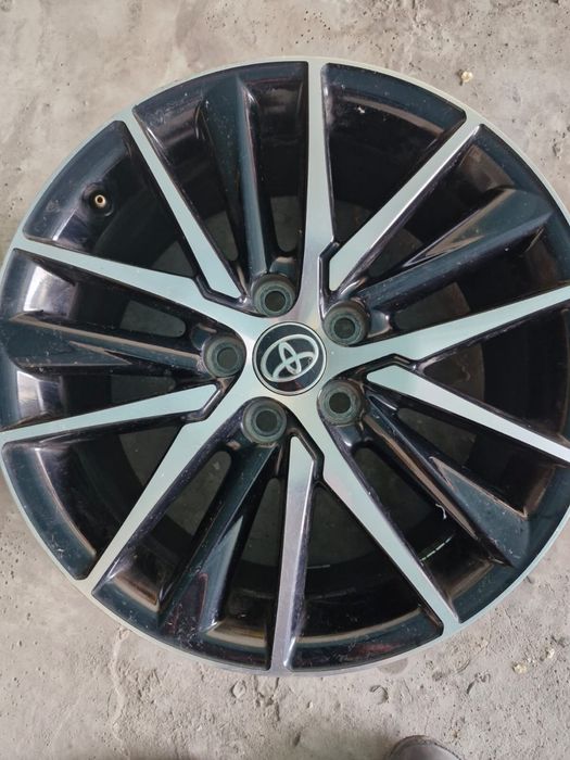 Продам Диски Toyota Camry