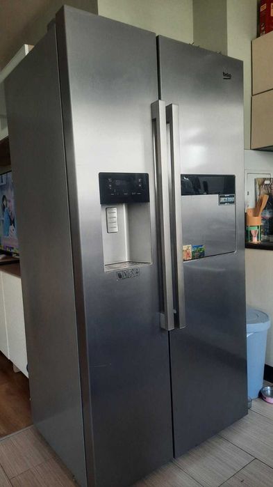 Хладилник BEKO Side by side