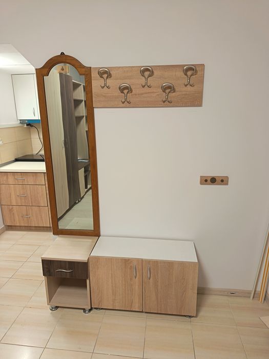 Închiriez garsoniera renovata în zona Rogerius lângă Școala 11