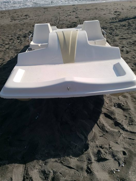 Продавам водно колело