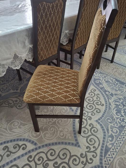Жақсы жағдайдағы шай стол стулясымен сатылады