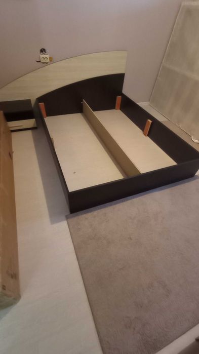 Легло с матрак 144/190. + нощно шкафче.