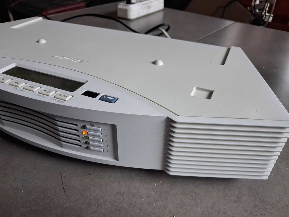 Bose Acoustic Wave multi disc charger