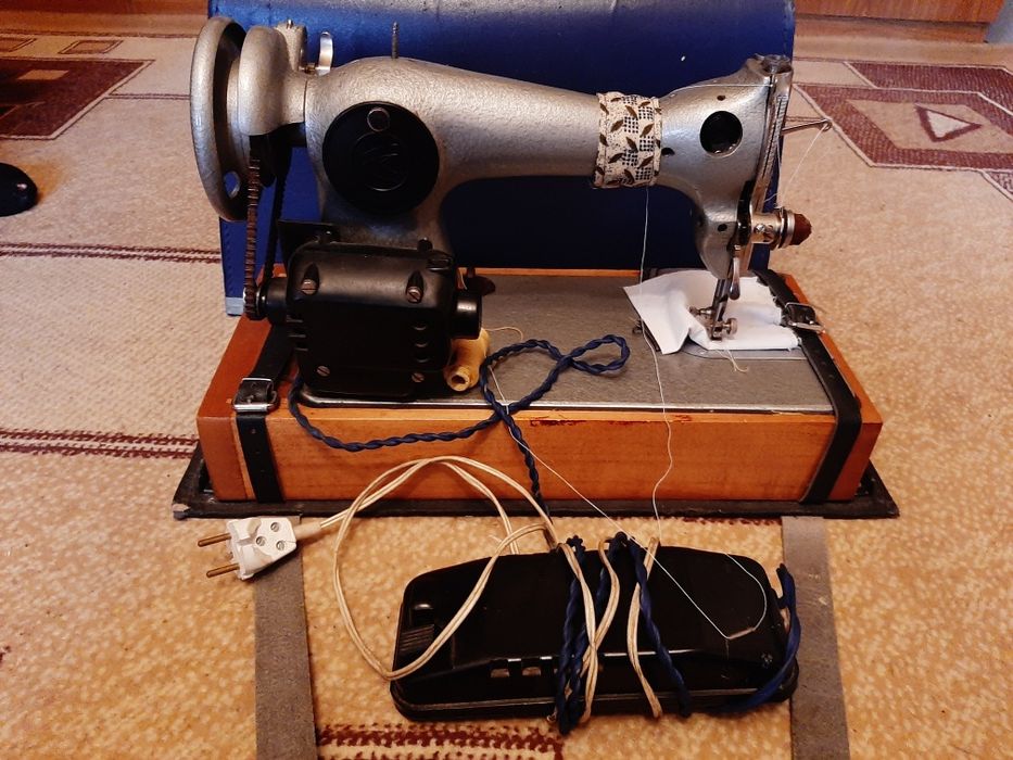 Пылесос. Швейная машинка