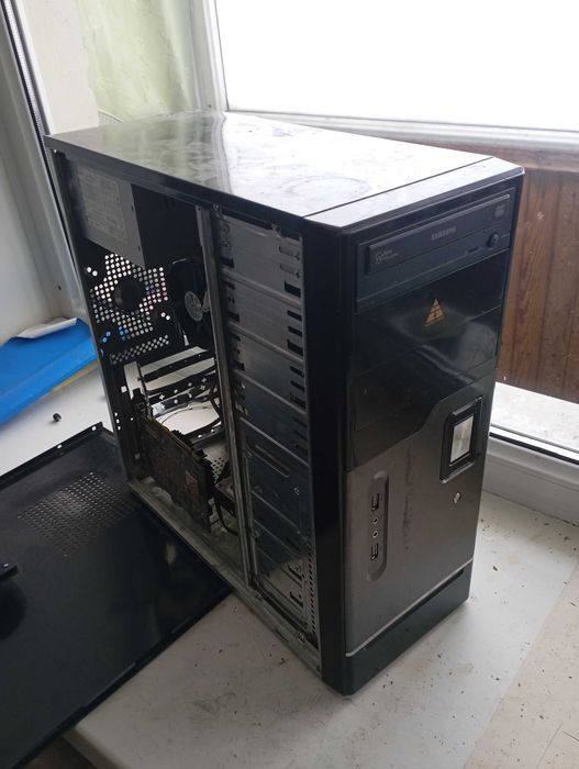 Системный  блок  ПК в хорошем состоянии