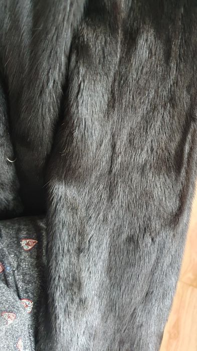 Продам норковую шубу