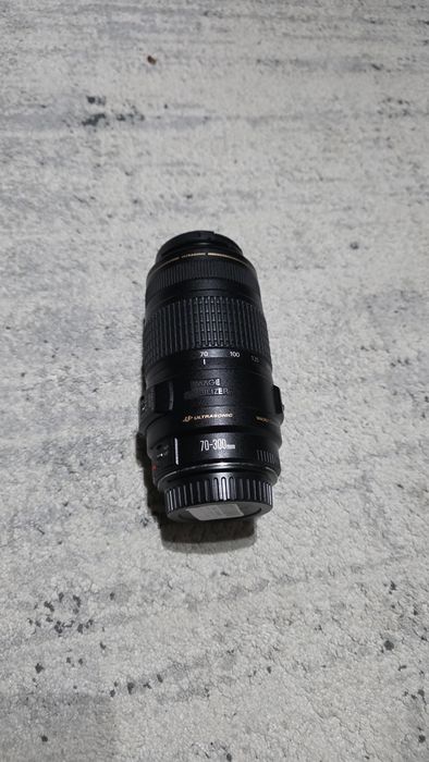 Obiectiv Canon EF 70-300mm f/4-5.6 IS USM