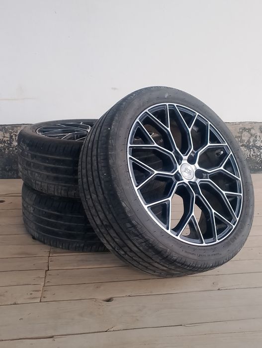 Жаздық аяқтар сатылады.