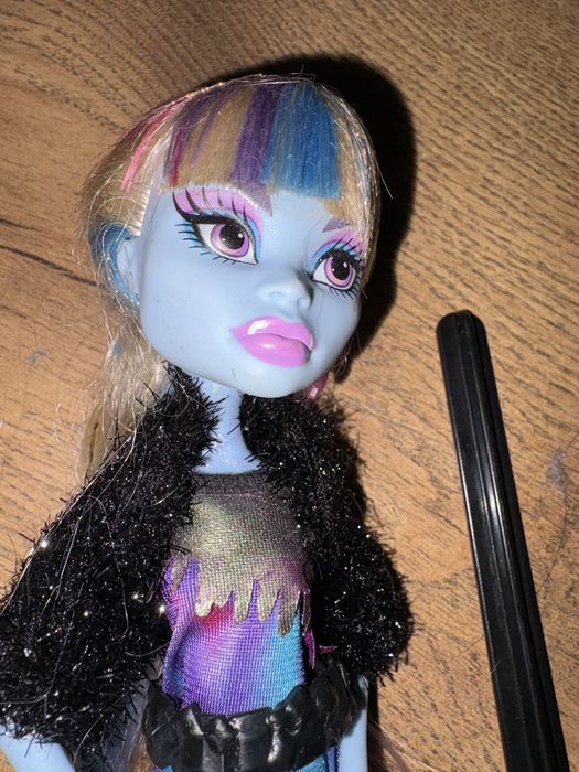 Monster high училището много кукли и музикална игра