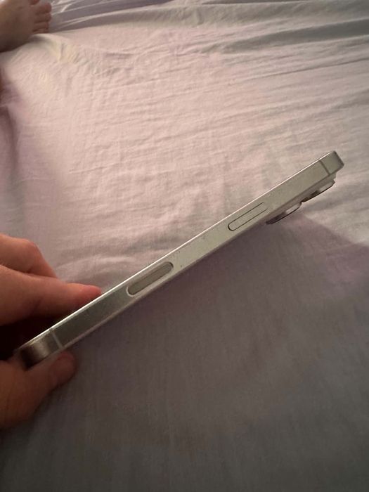 Vând iPhone 16 pro