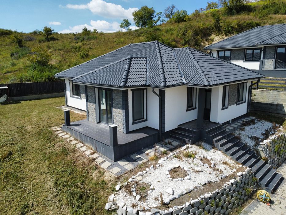 Casa pe un nivel Corunca.