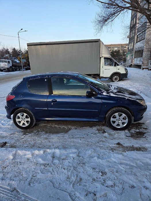 Peugeot 206 1.4 бензин,  мкпп