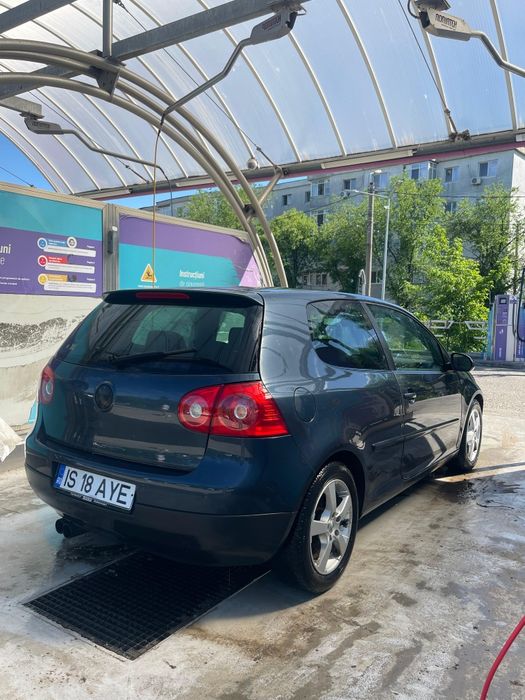 Vand golf 5 2.0 automat benzina