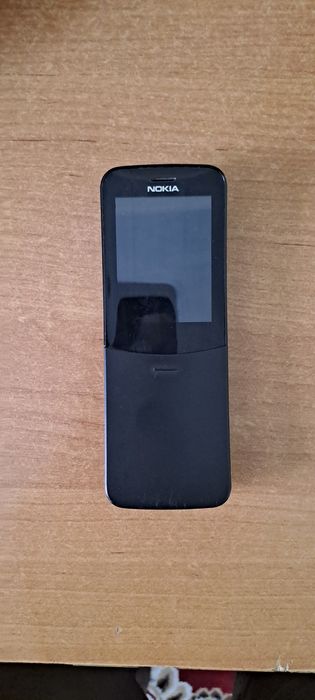 Telfonlar sotiladi  nokia 8110