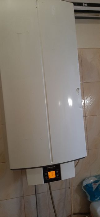 Vând Boiler 80 l STIEBEL  ELTRON