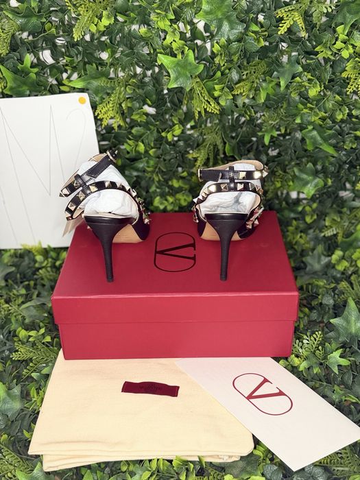 Pantofi/Tocuri Valentino Garavani Rockstud Grainy Leather Ankle Strap Pump 100 Mm